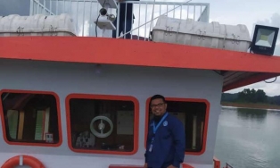 Kapal Tampak Oleng Sebelum Tenggelam di PLTA Koto Panjang