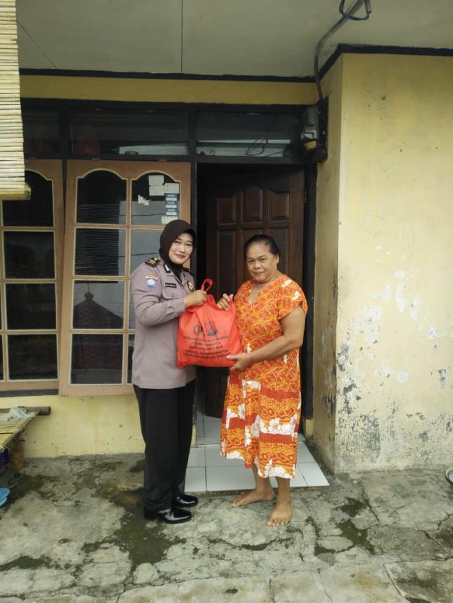 Ringankan Beban Masyarakat Kurang Mampu, Polda Banten Salurkan Zakat Penghasilan