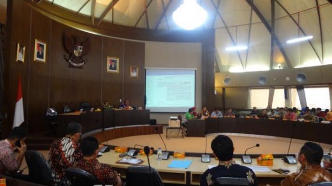 Pemprov Riau Adakan Rapat Pembahasan Draft Evaluasi Ranperda Ranpergub