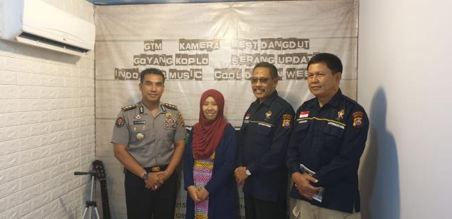 Melalui Talkshow, Polda Banten Sosialisasi Penerimaan Polri 2019