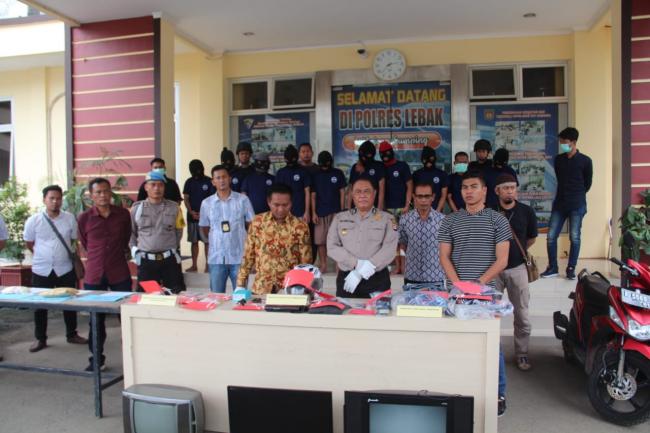 POLRES LEBAK TANGKAP PELAKU PEMERKOSAAN, DENGAN MODUS TAWARI PEKERJAAN KEPADA KORBAN
