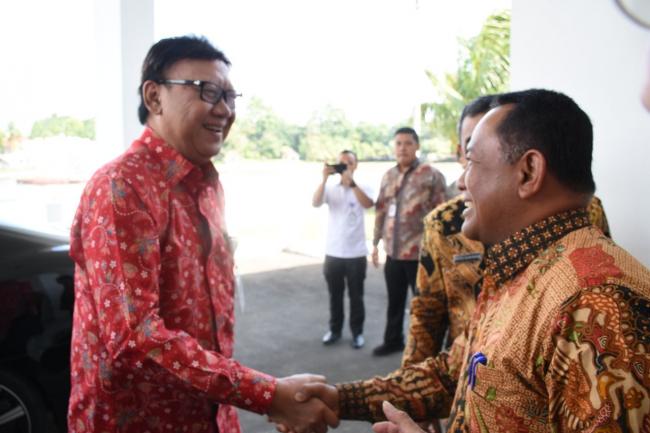 Yusri : Kampar Segera Bentuk Tikor Bansos Pangan 