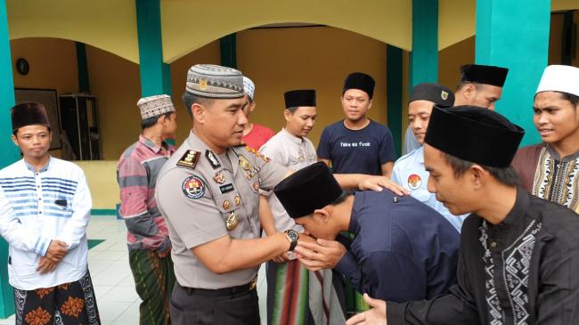 Jalin Tali Silaturahmi, Kabid Humas Polda Banten Sambangi Ulama