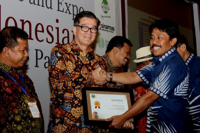 PTPN V Perusahaan Negara Penerima ISPO Terbanyak