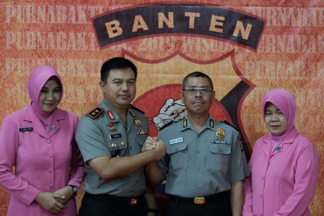 Kapolda Banten, Gelar Acara Tasyakuran Wisuda Purnabakti Bagi Anggota