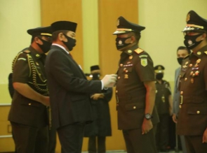 Jaksa Agung Resmi Lantik Mantan Kajati Riau Sebagai Wakilnya