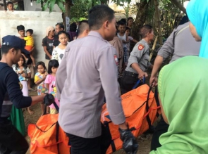 Polisi Selidiki Penemuan Sosok Mayat Perempuan di Sungai 