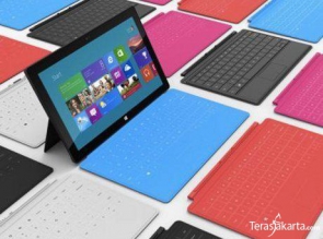 Lenovo Yakin Kalahkan Microsoft Surface