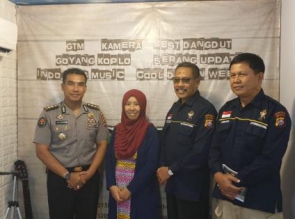 Bid Humas Polda Banten Himbau Keselamatan Berkendara di Acara Talk Show