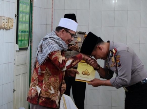 Safari Jumat, Wakapolresta Pekanbaru Sampaikan Pesan Kamtibmas
