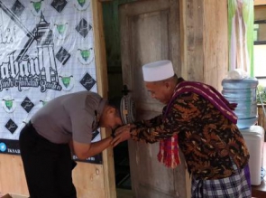 Sambang Kamtibmas, Kabid Humas Kunjungi Ponpes Al - Falah Curuq, Pimpinan KH. Ghozin