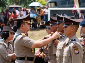 Mulai Dari Anak Tukang Pecel lele hingga Anak Satpam Pabrik, di lantik Kapolda Banten Jadi Bintara P