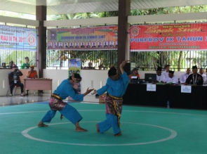 Tiga Pesilat Kampar Kembali Sumbangkan Emas di Final Kategori Tanding 