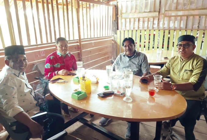 Hari Jumat, Ketua DPD ll Golkar Kampar Adakan Temu Kangen Di Pondok Dapu Kupie Aceh