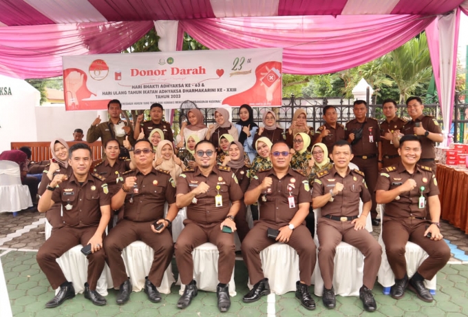 Dalam Rangka Hari Bhakti Adhyaksa Ke 63, Kejari Bungo Gelar Bakti Sosial dan Donor Darah