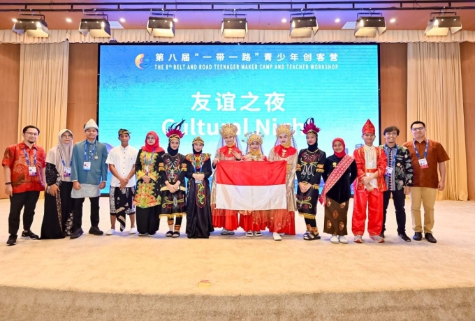 Hebat! Guru dan Siswa SMPN 8 Pekanbaru Cetak Prestasi Internasional Bidang STEM di China