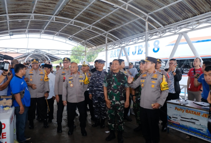 Pantau Arus Mudik Lebaran, Kapolda Riau Cek Pelabuhan Dumai dan Jalur Tol
