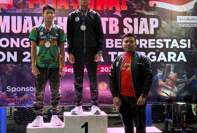 Muaythai Riau Sabet 2 Emas 1 Perunggu pada Kejurnas 2025 di NTB 