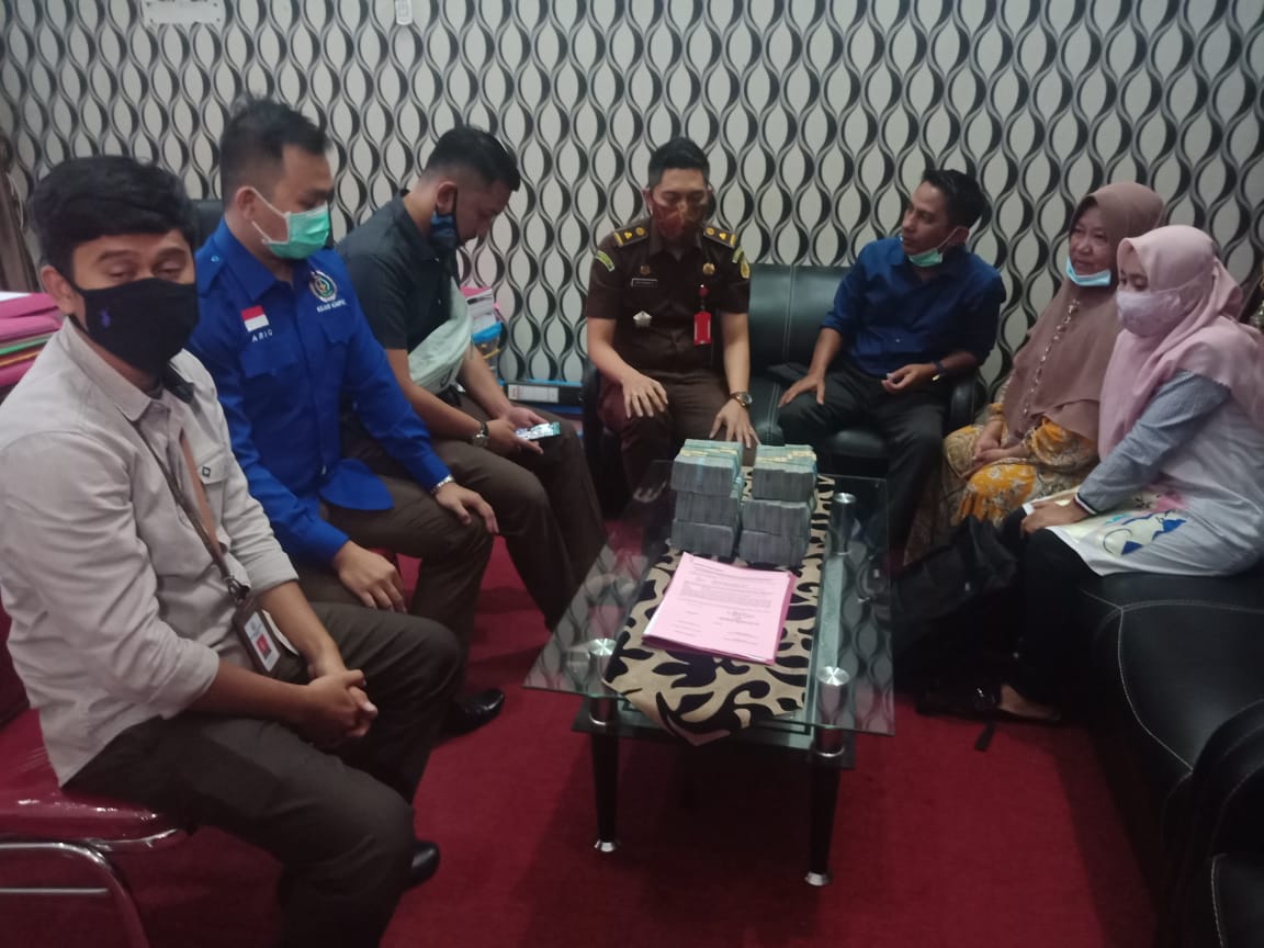 Terdakwa Korupsi Dana Makan Mimum SUT Kembalikan Kerugian Negara Sebesar Rp. 297.466.283