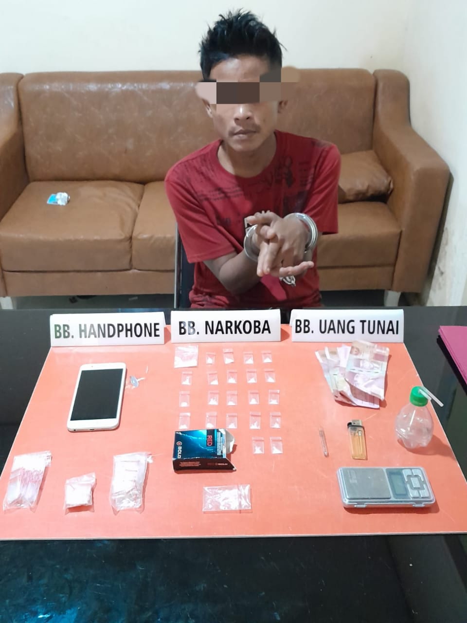 Grebek Rumah pengedar, Satnarkoba Polres Kampar Temukan 22 Paket Sabu Berserakan di Dalam Kamar