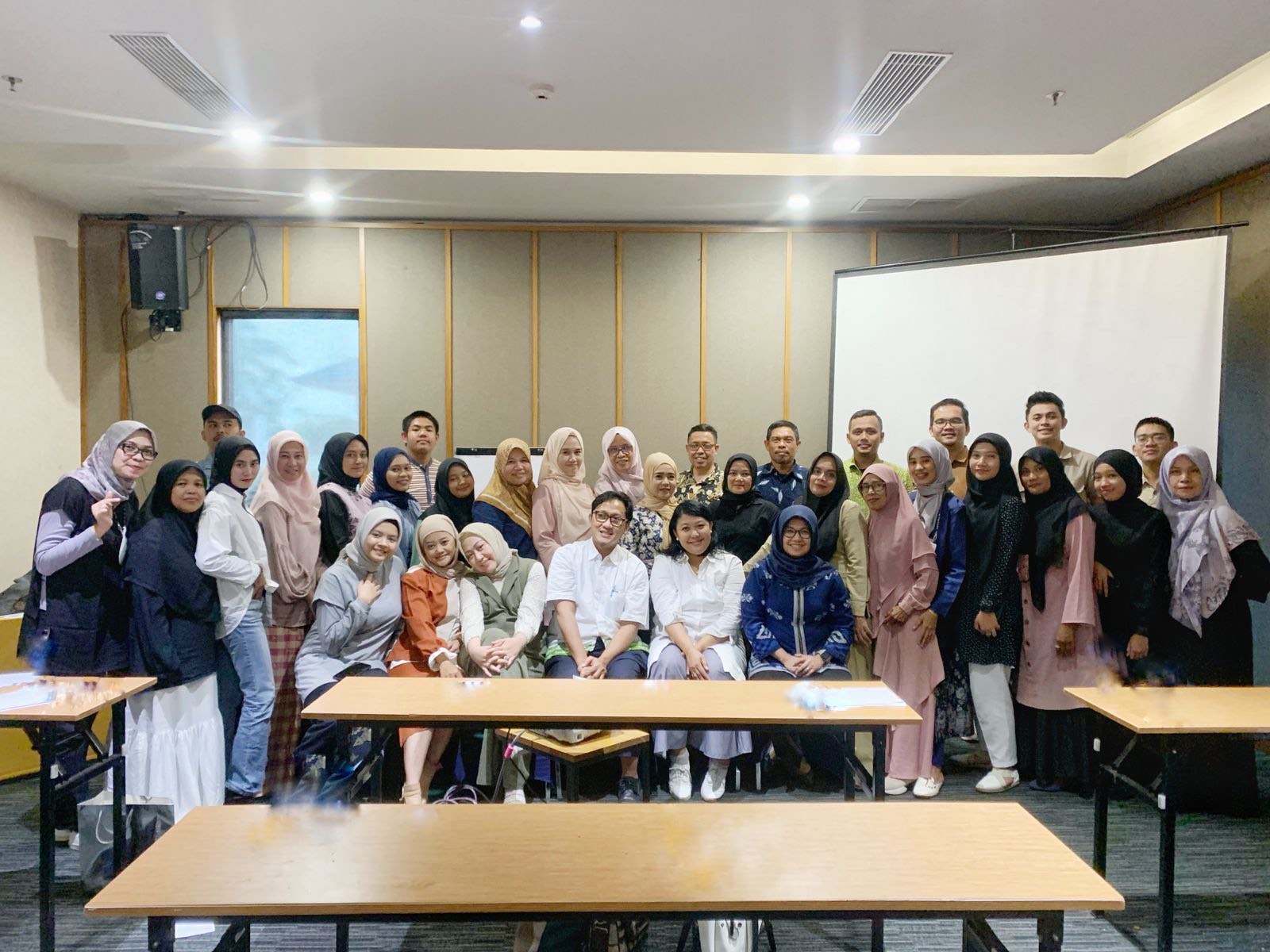 Kemenparekraf dan APR Gandeng API Riau Latih 30 UMKM Fesyen